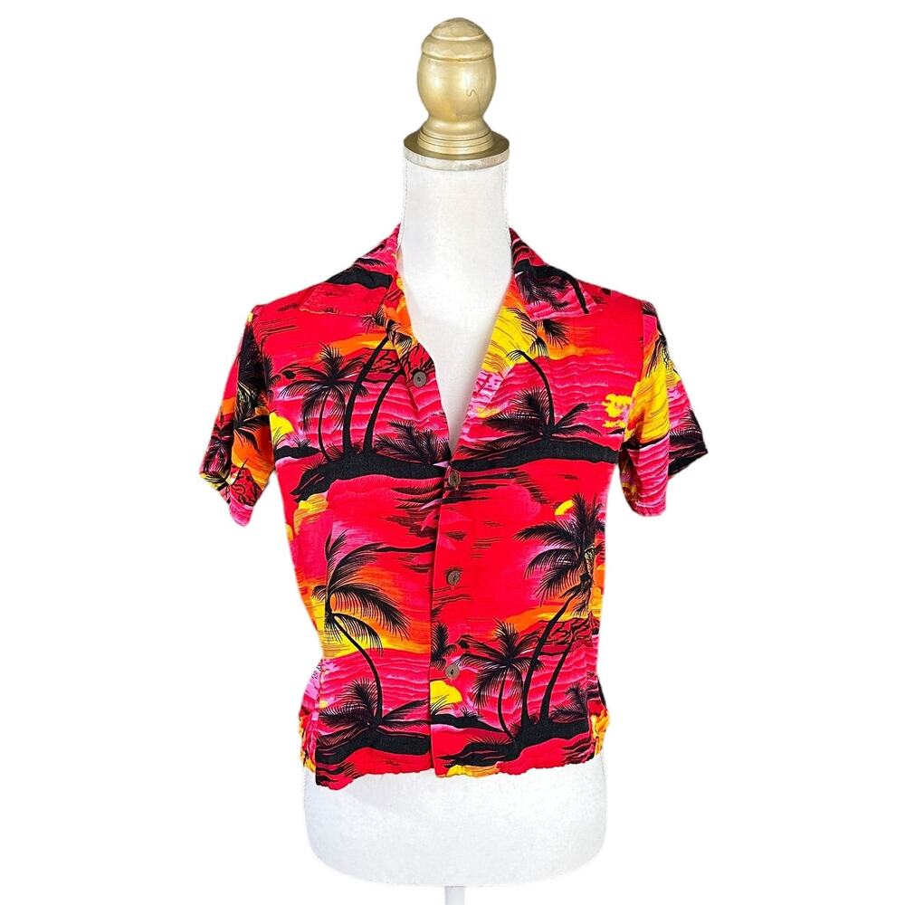 Hula Hula Hawaii Sunset Palm Print Cropped Button Down Shirt